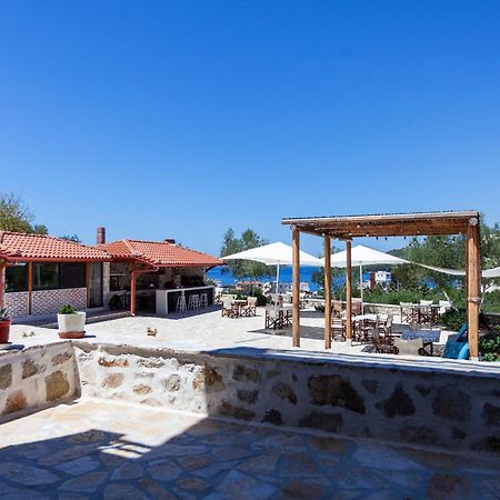 Toni Retzo Rooms Himarë Dış mekan fotoğraf