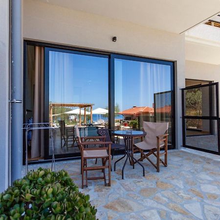 Toni Retzo Rooms Himarë Dış mekan fotoğraf