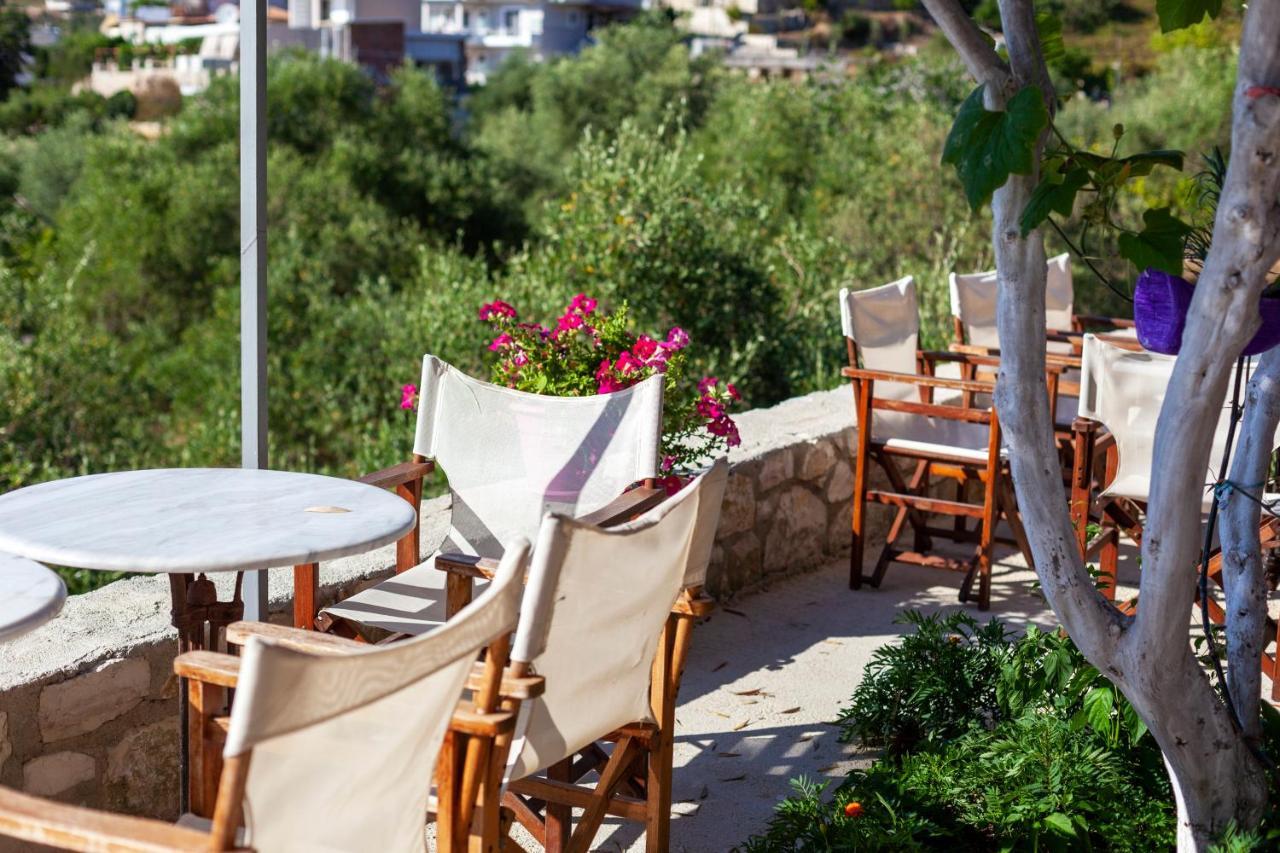 Toni Retzo Rooms Himarë Dış mekan fotoğraf
