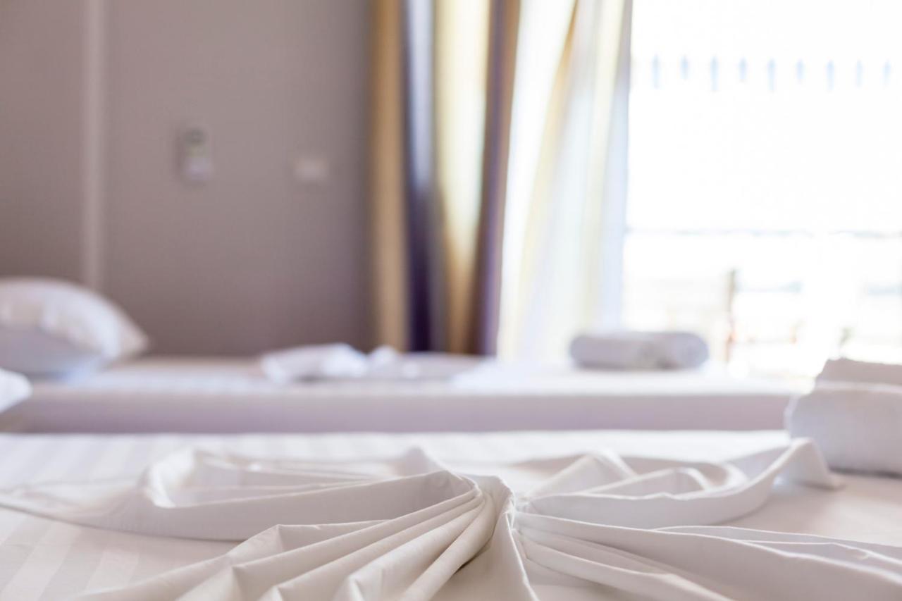 Toni Retzo Rooms Himarë Dış mekan fotoğraf