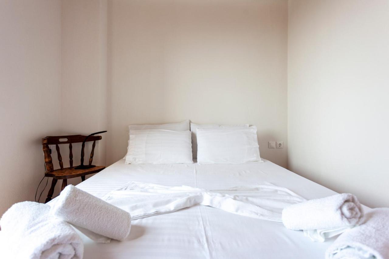 Toni Retzo Rooms Himarë Dış mekan fotoğraf