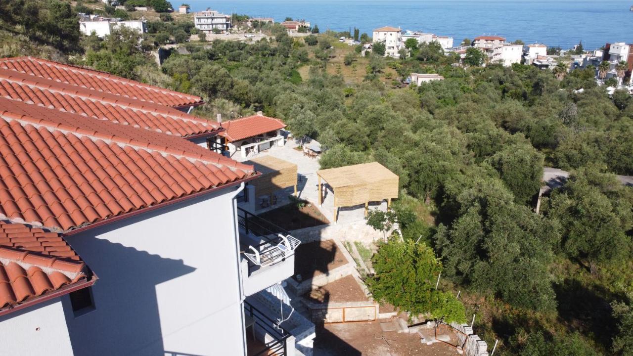 Toni Retzo Rooms Himarë Dış mekan fotoğraf