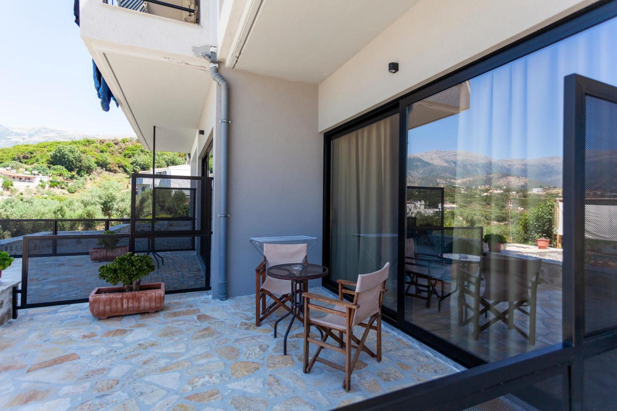 Toni Retzo Rooms Himarë Dış mekan fotoğraf